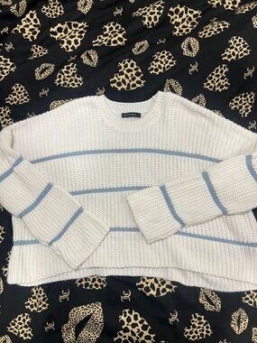 Moon and Madison Cropped White Ribbed Sweater with Light Blue Stripes
